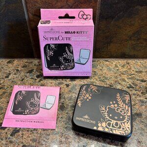 New Impressions for Hello Kitty Super Cute Compact Mirror with Magnification LED